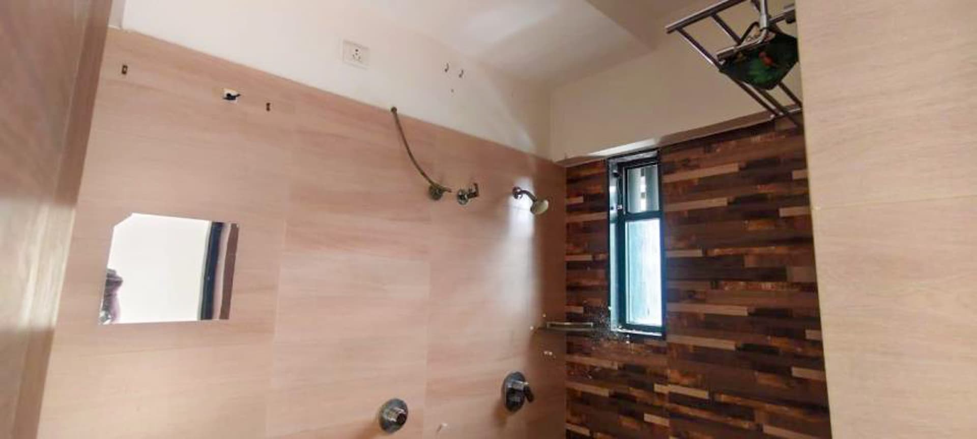 Property Photos 23