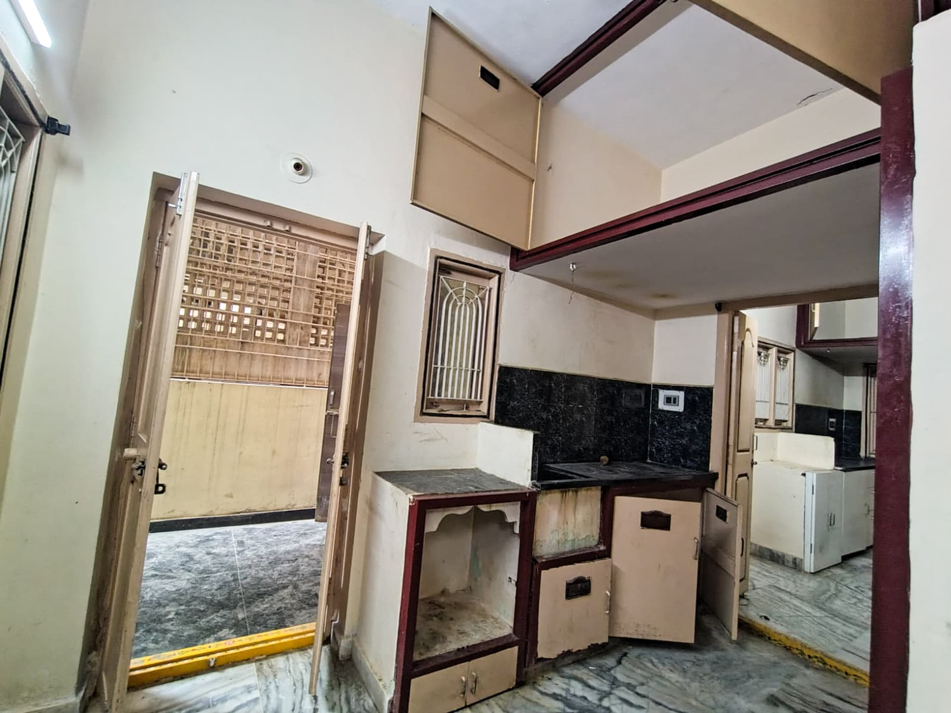 Property Photos 23