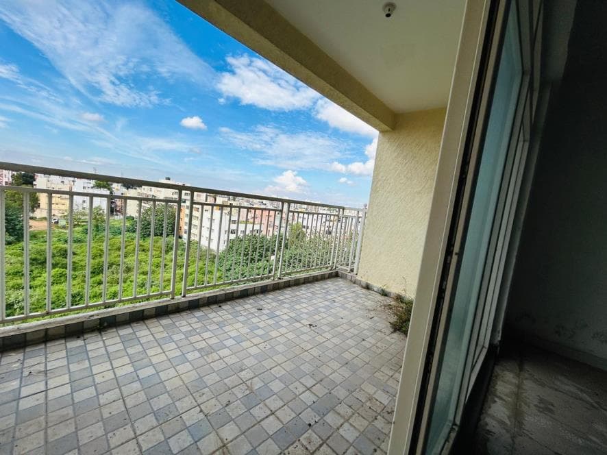 Property Photos 8