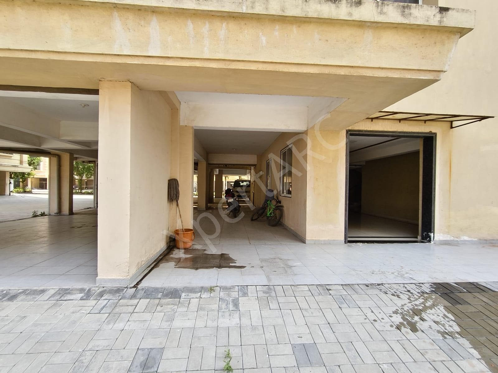 Property Photos 9