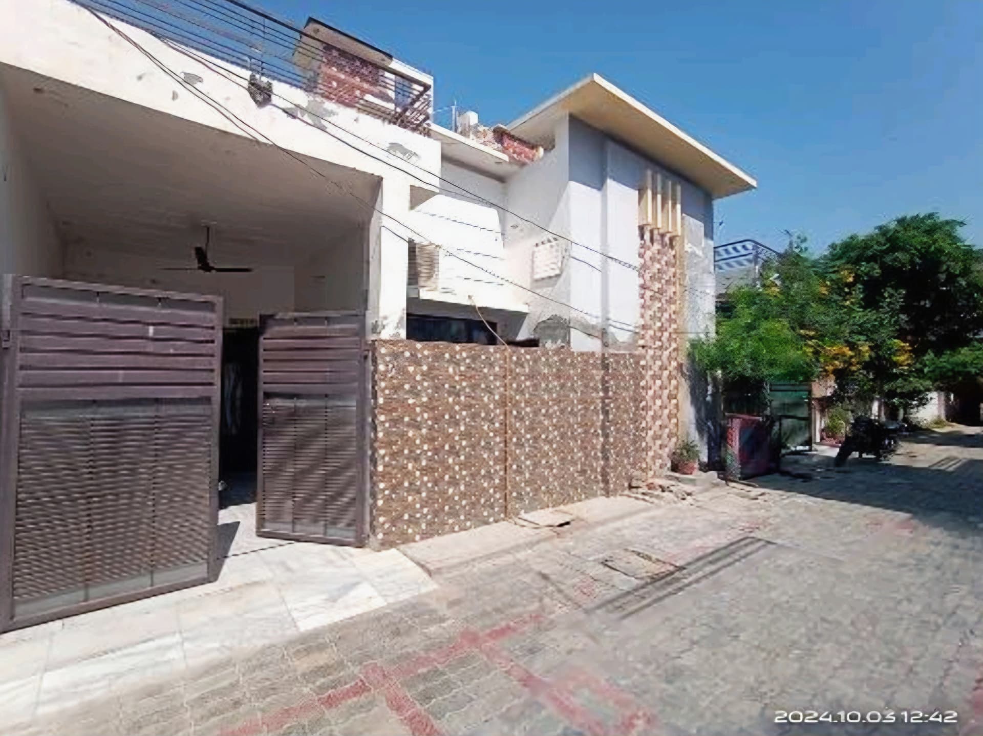 Property Photos 6