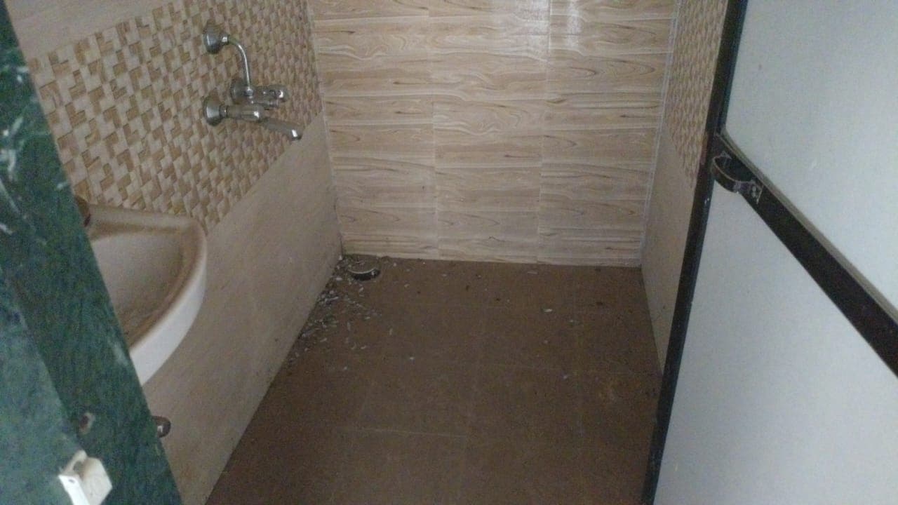 Property Photos 6