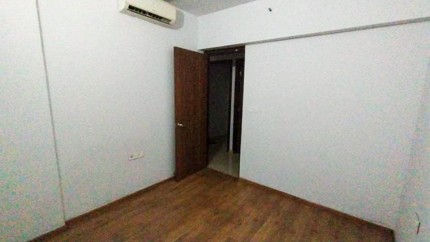 Property Photos 16