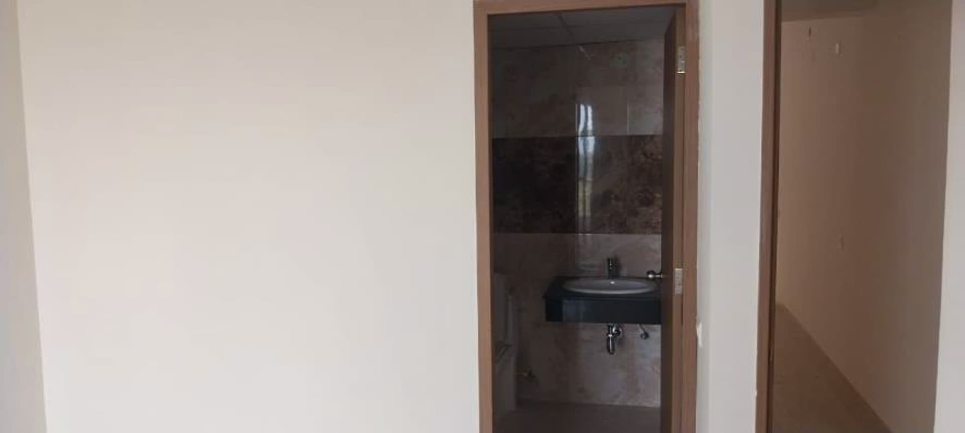 Property Photos 12