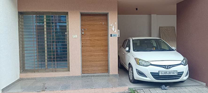 Property Photos 25
