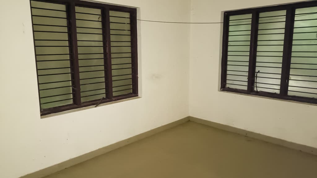 Property Photos 8