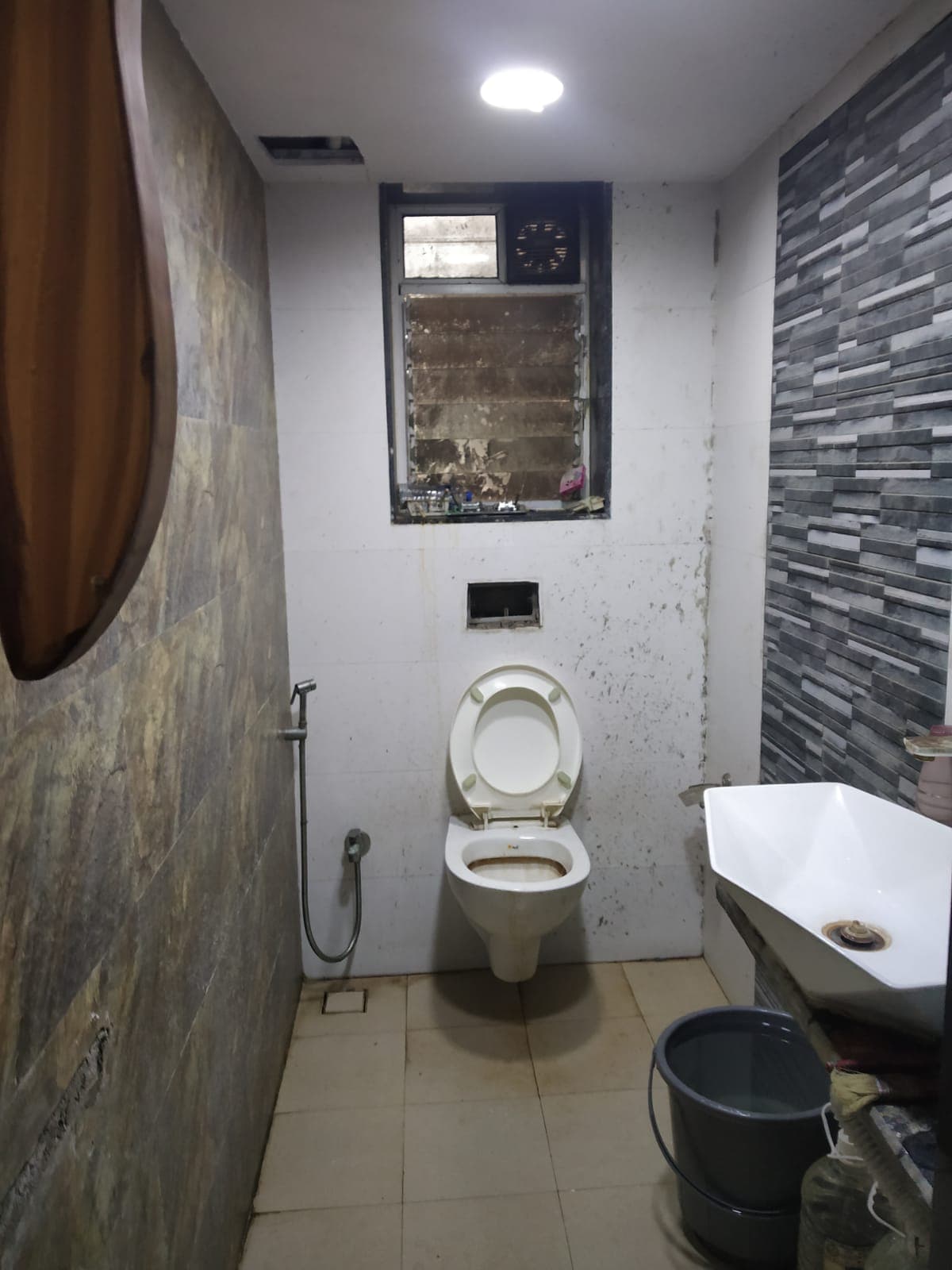 Property Photos 5