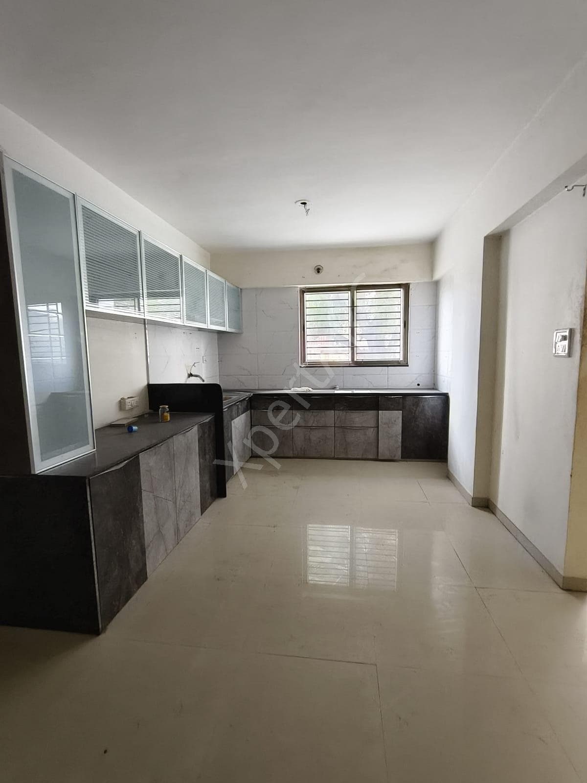 Property Photos 11