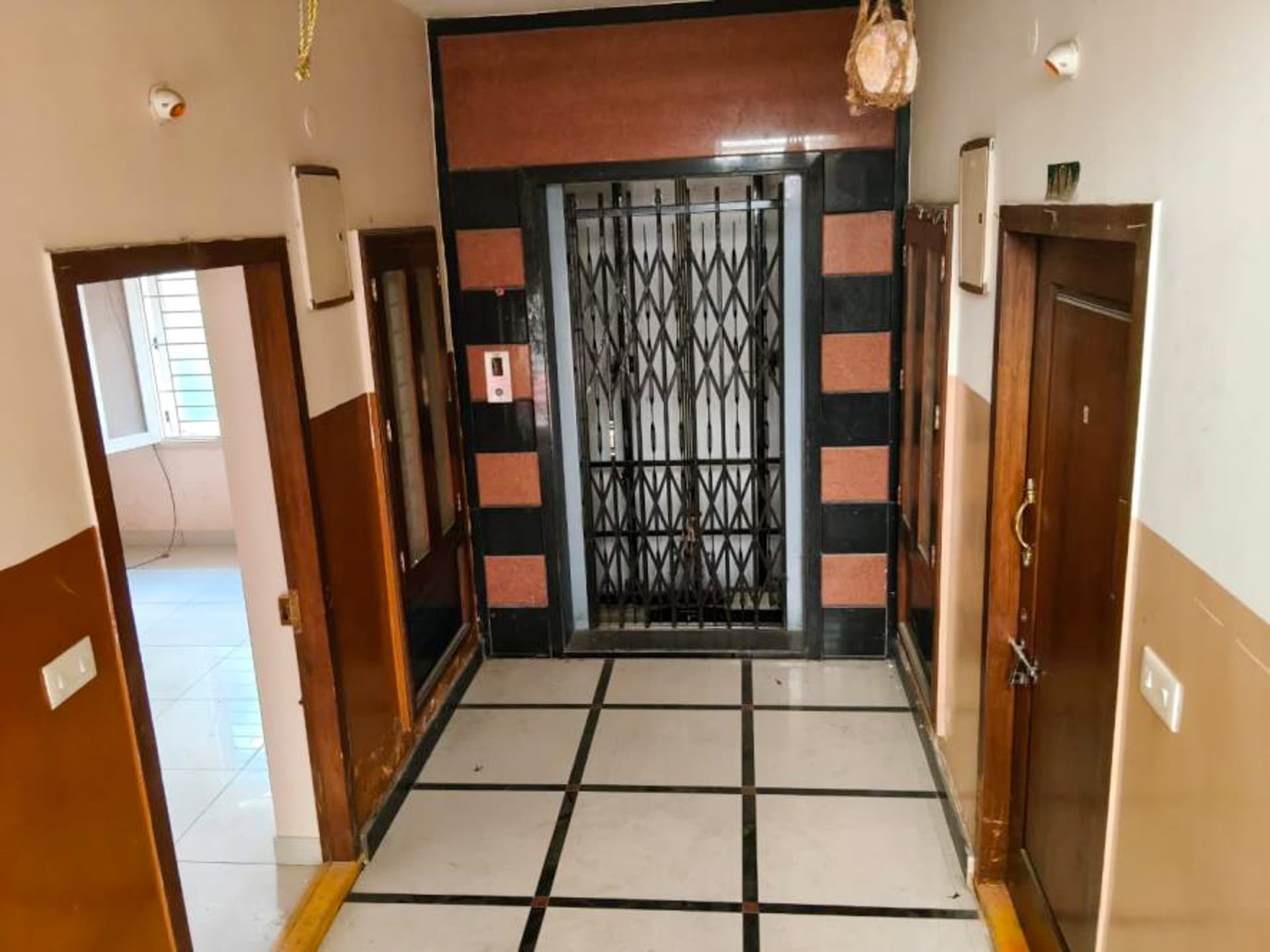 Property Photos 17