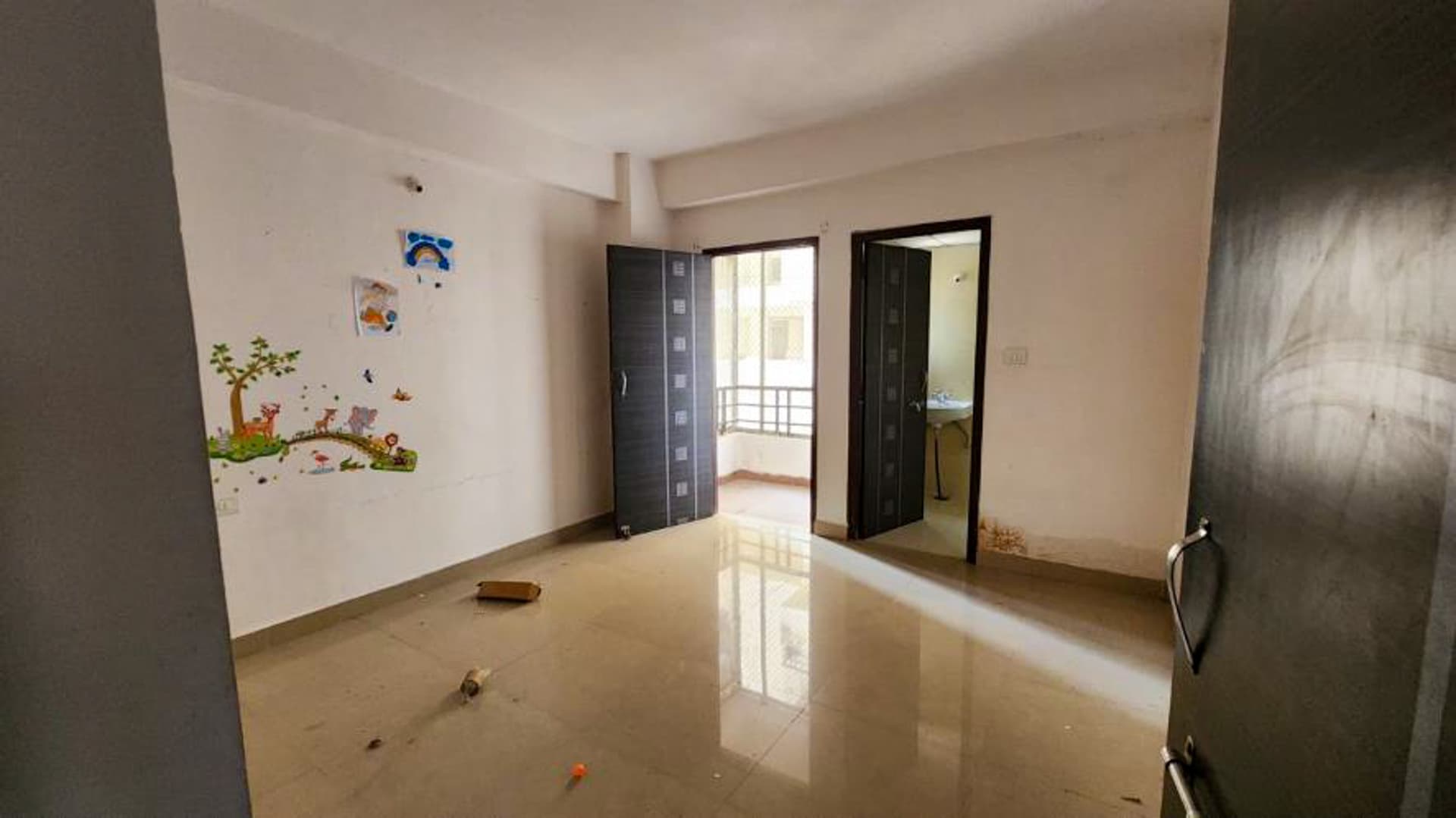 Property Photos 18