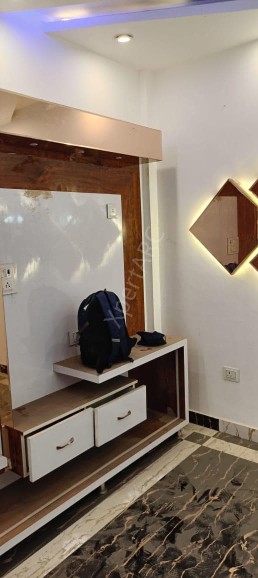 Property Photos 6