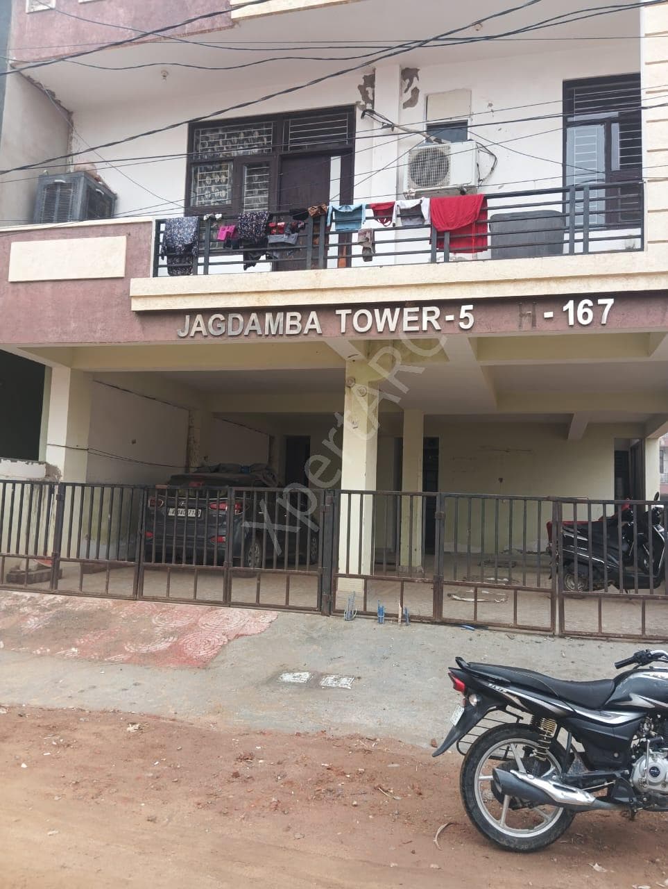 Property Photos 8