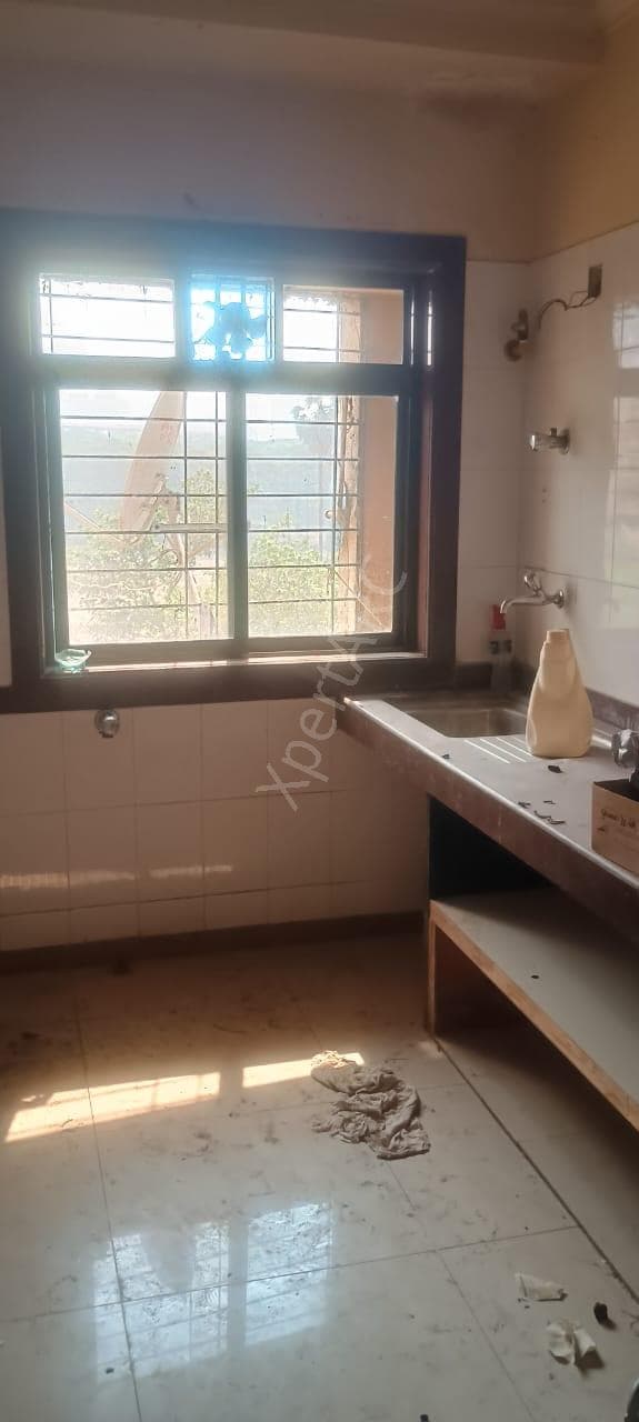 Property Photos 6