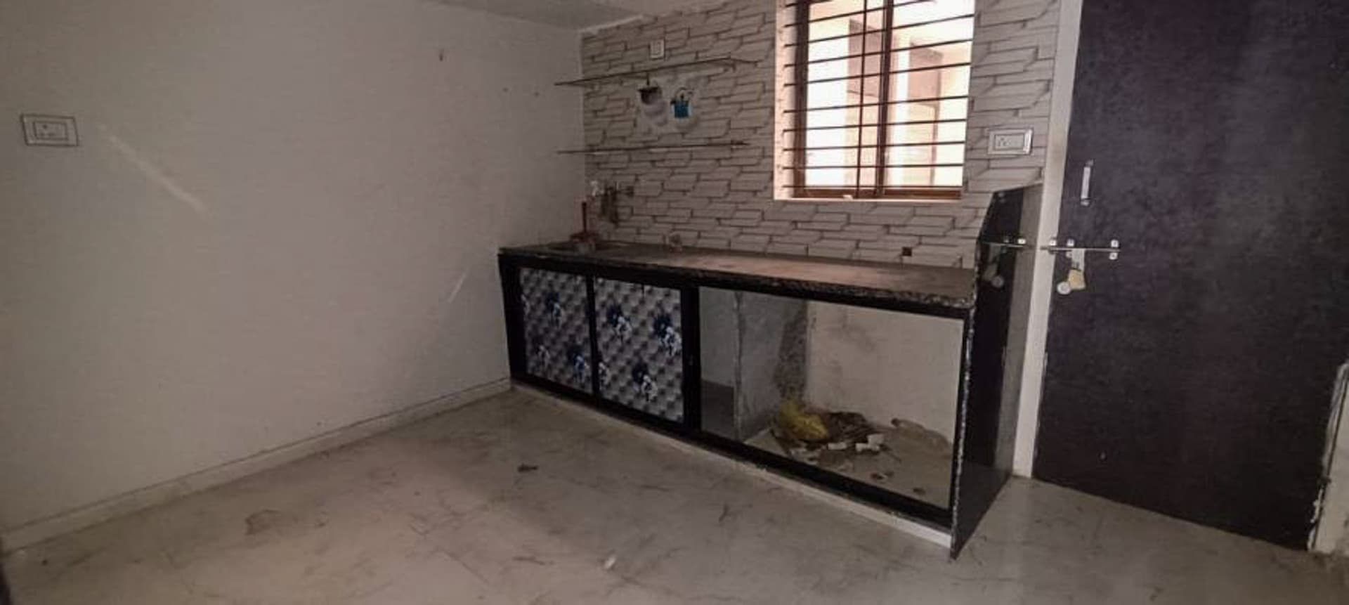 Property Photos 7