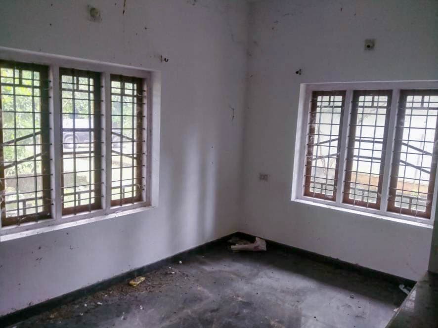 Property Photos 12