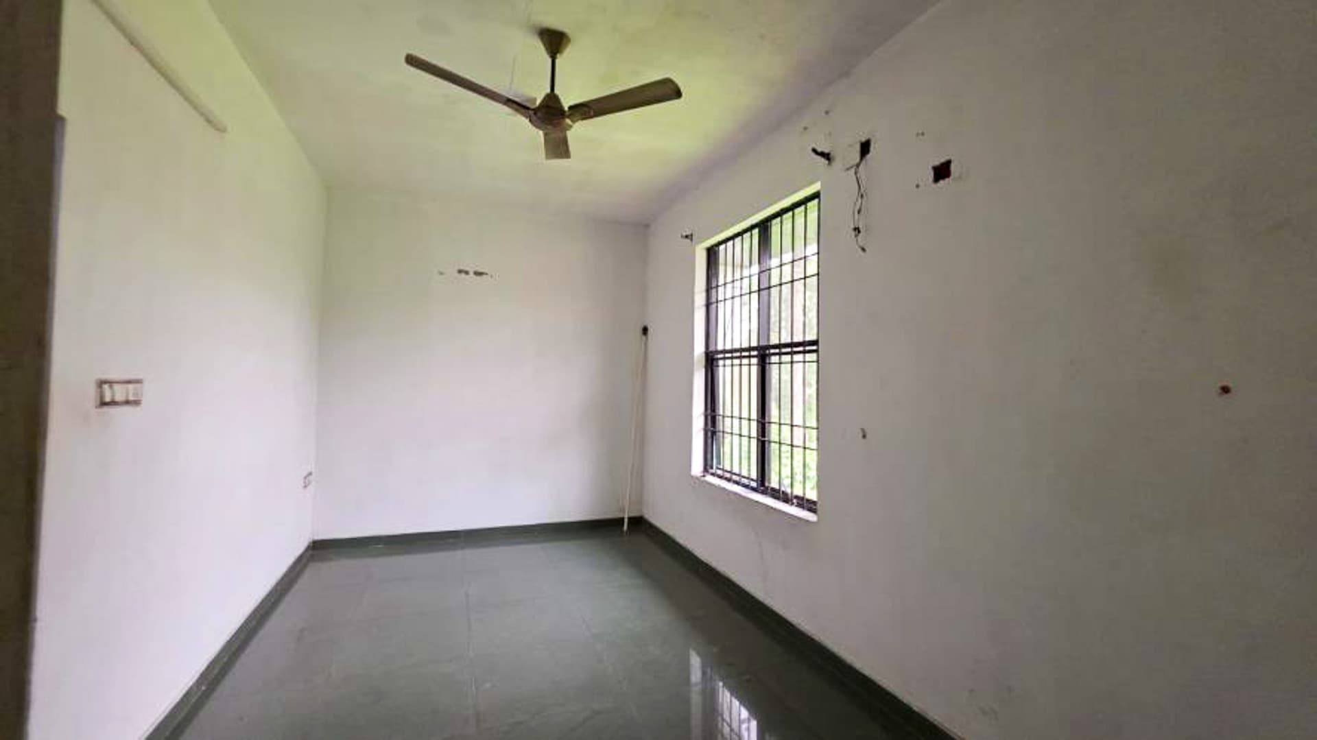 Property Photos 8