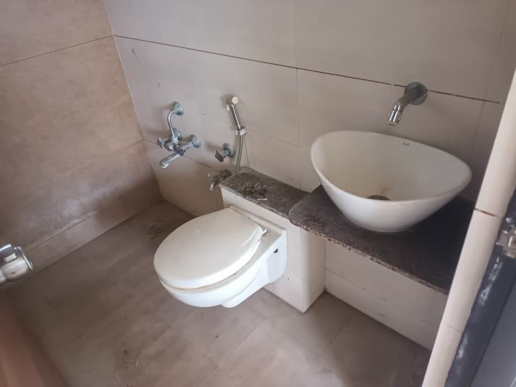 Property Photos 23