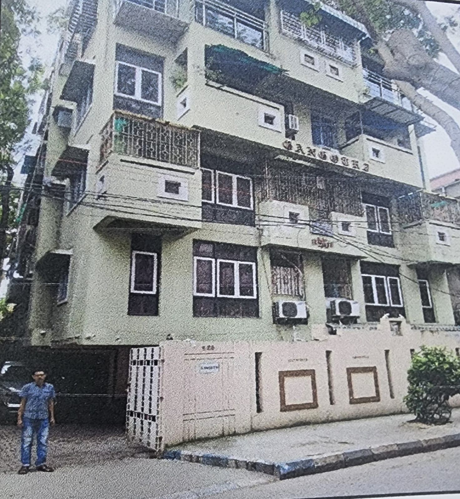 Property Photos 6