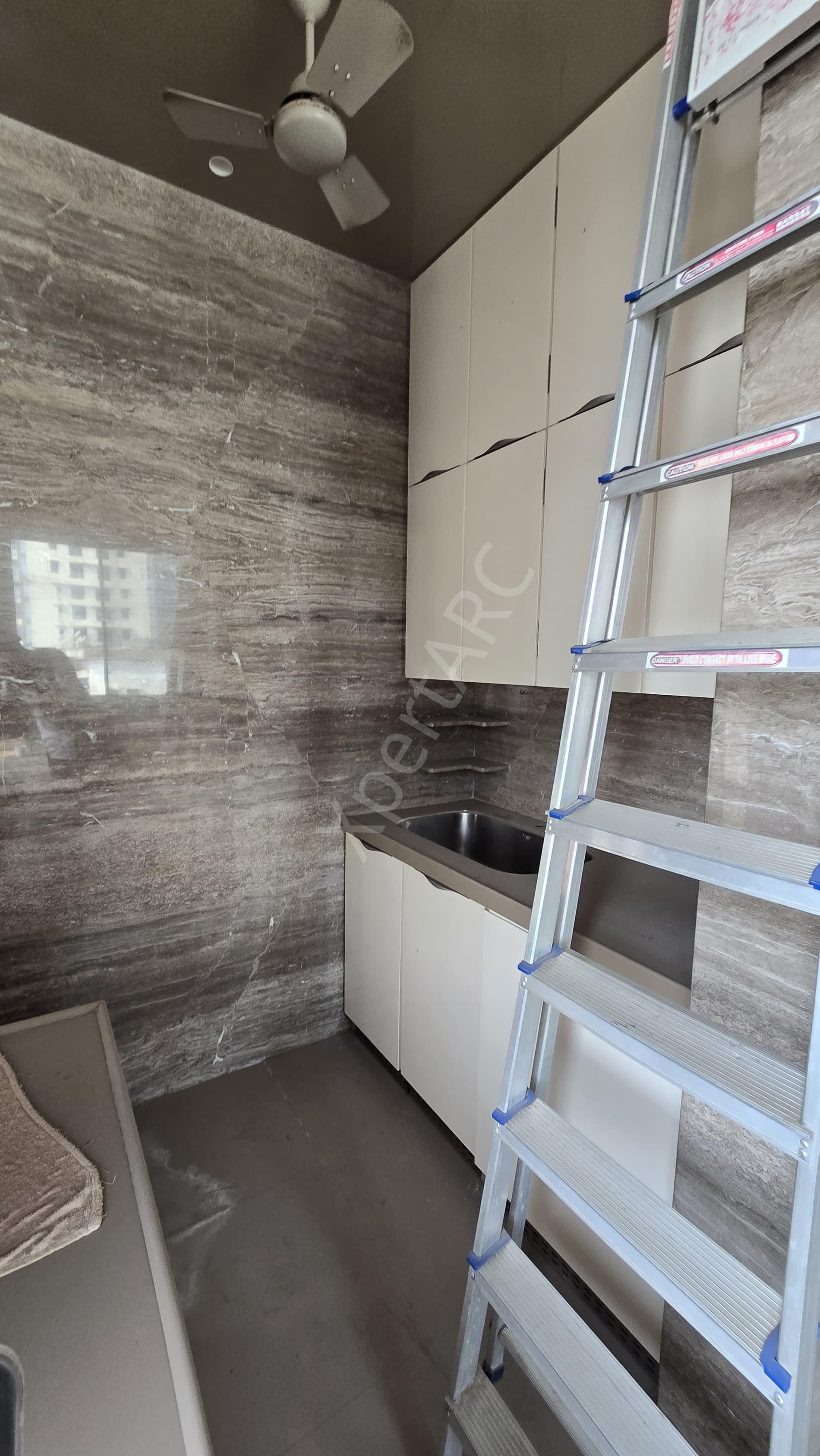 Property Photos 8