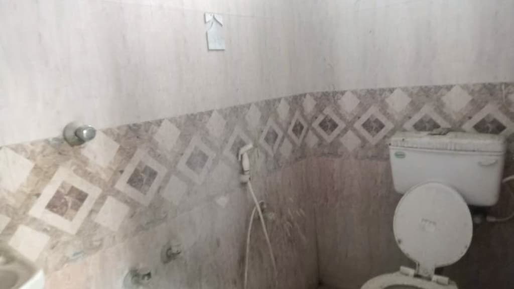 Property Photos 8