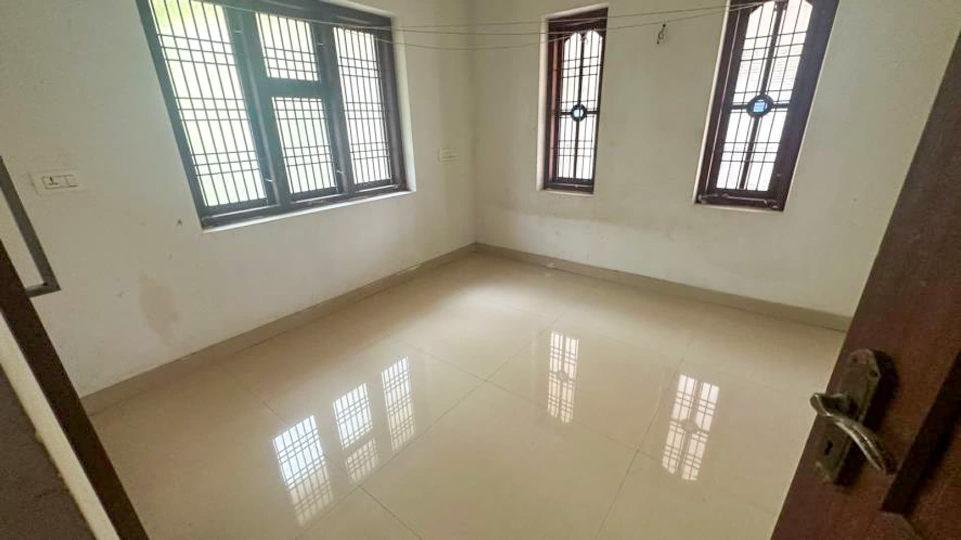 Property Photos 17