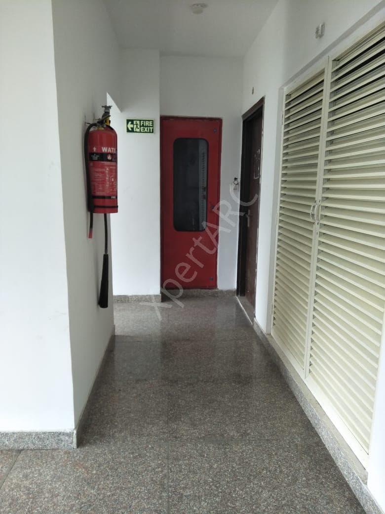 Property Photos 27