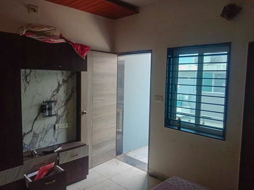 Property Photos 9