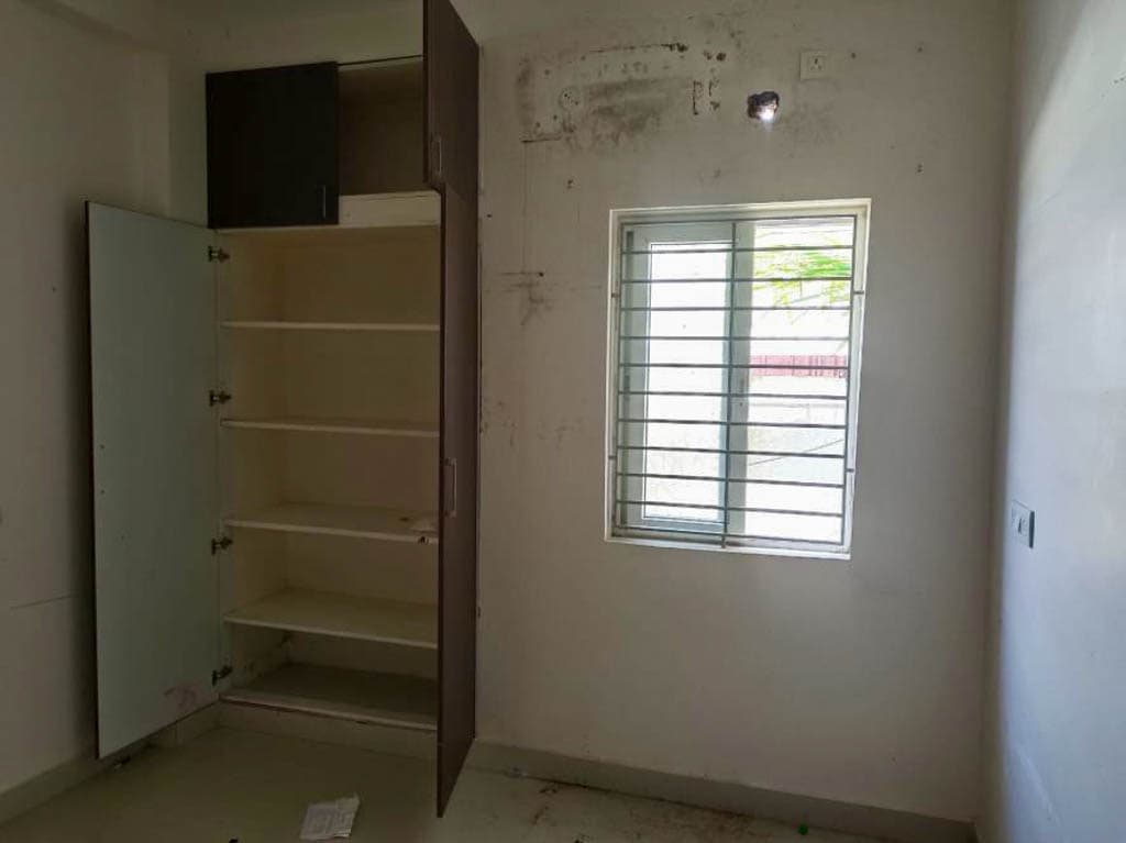 Property Photos 4