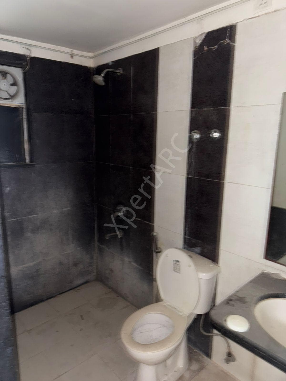 Property Photos 8