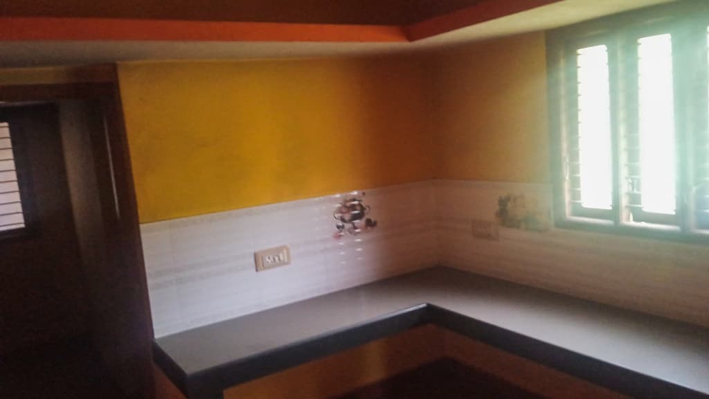 Property Photos 9