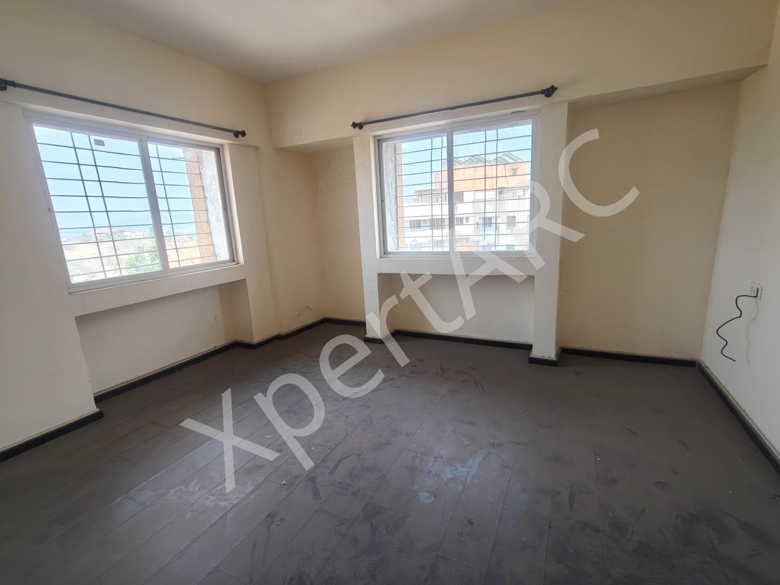 Property Photos 26