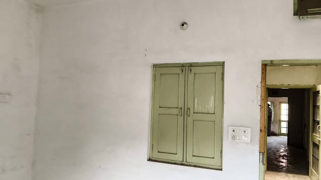 Property Photos 6