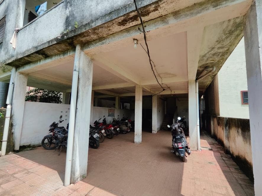 Property Photos 9