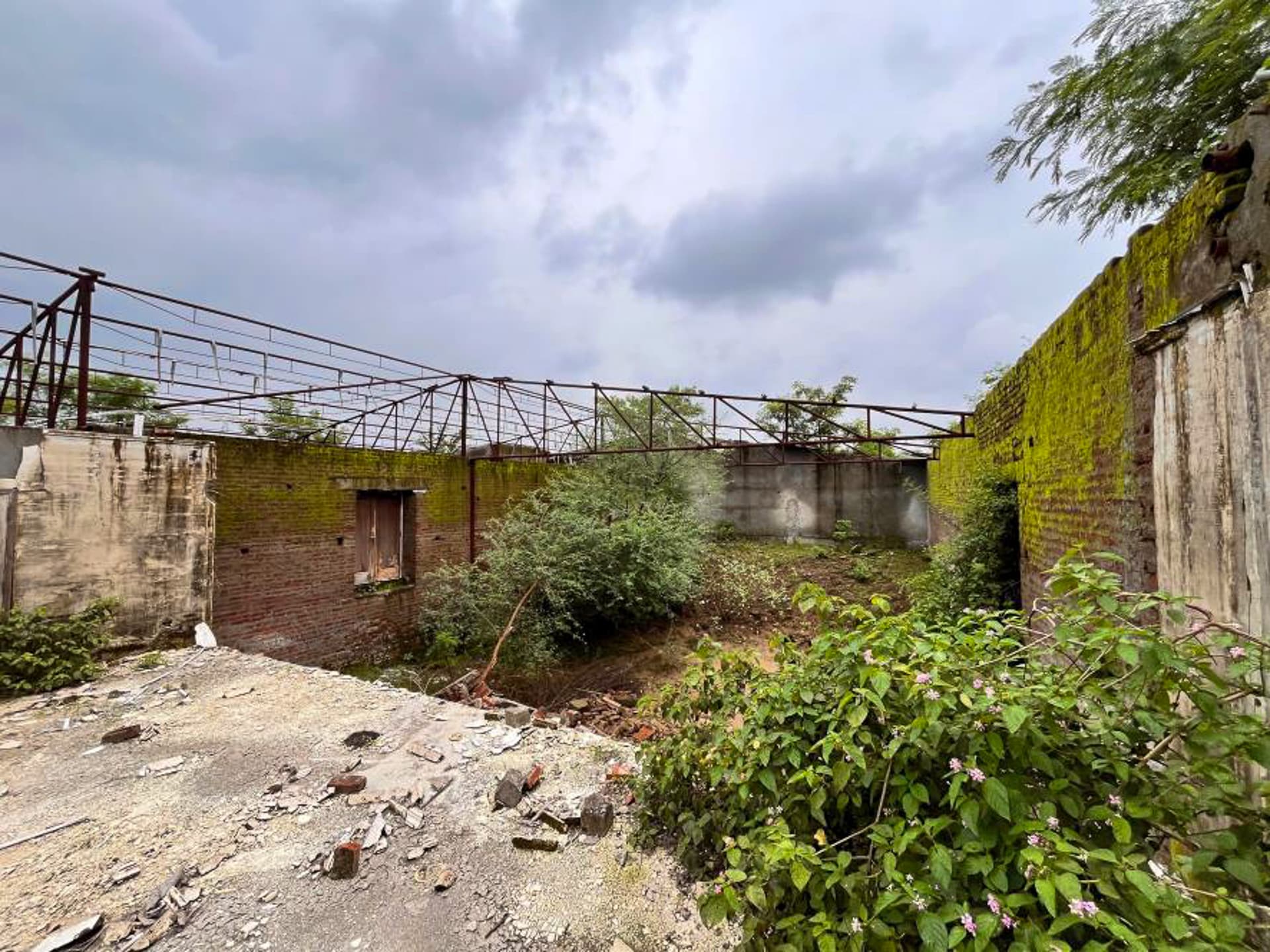 Property Photos 35