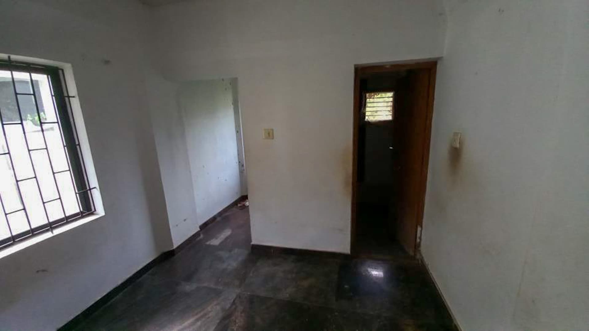 Property Photos 8