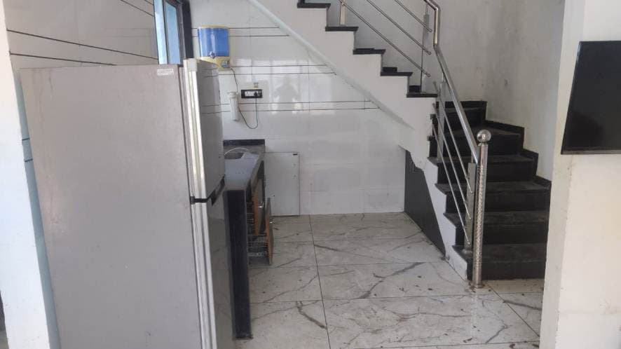 Property Photos 6