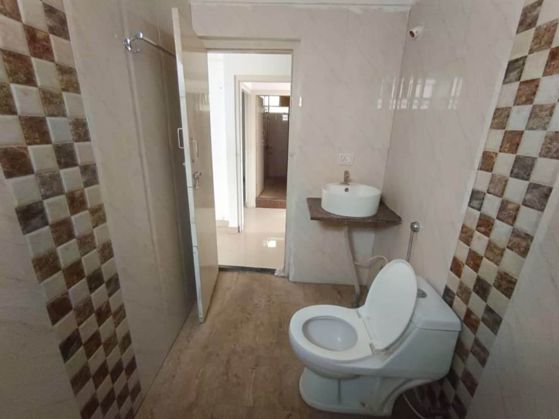 Property Photos 6