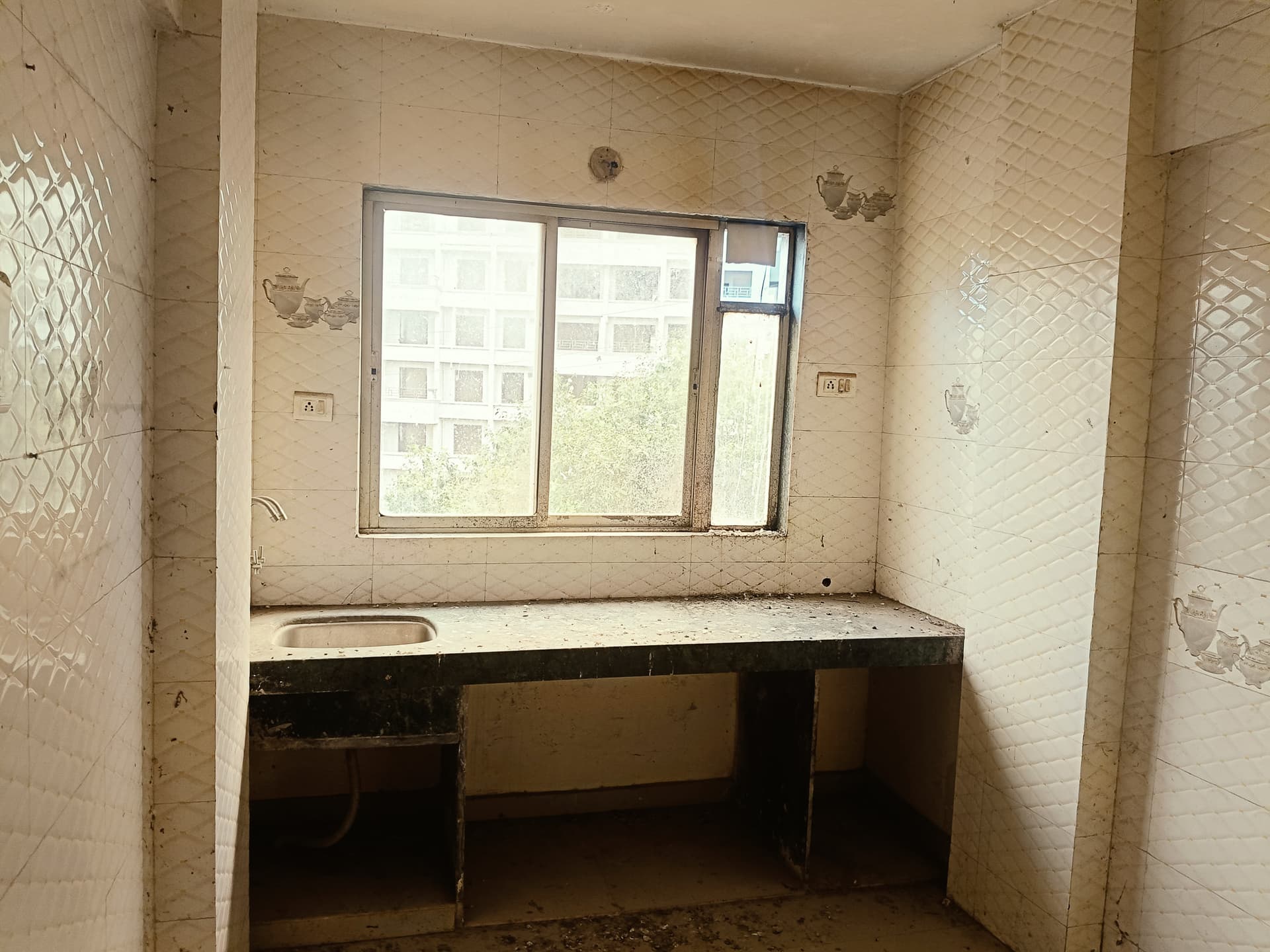 Property Photos 6