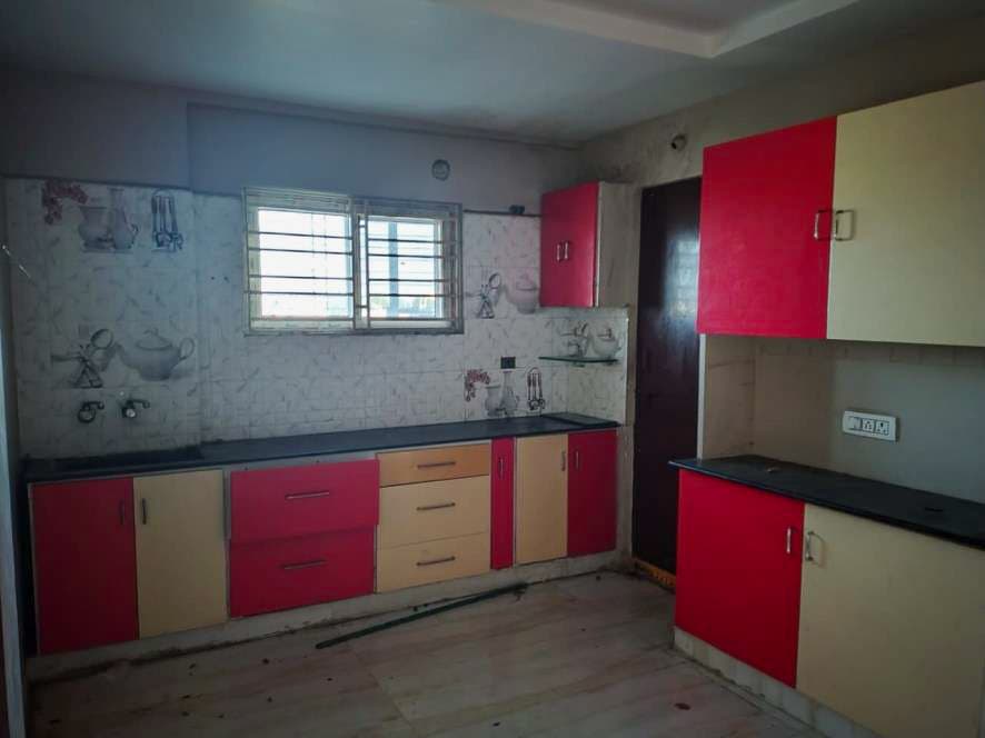 Property Photos 15