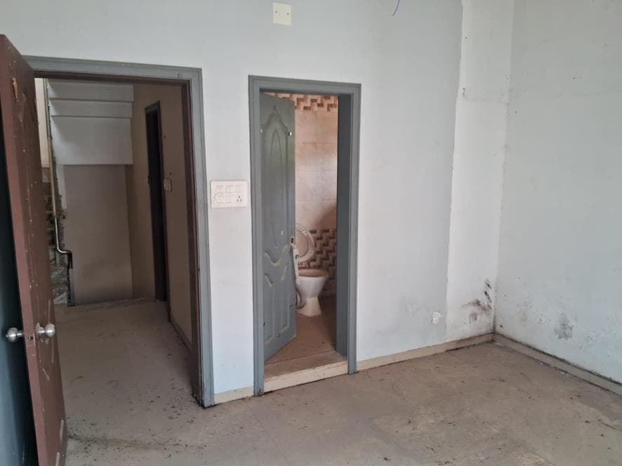 Property Photos 18