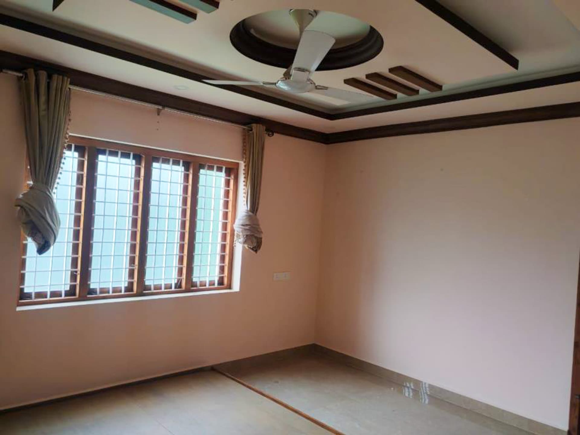 Property Photos 12