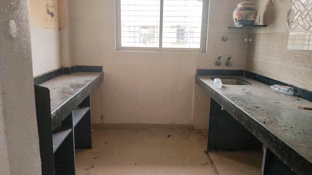 Property Photos 9