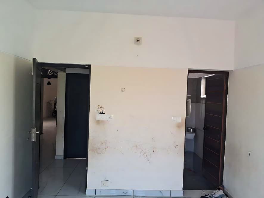 Property Photos 7