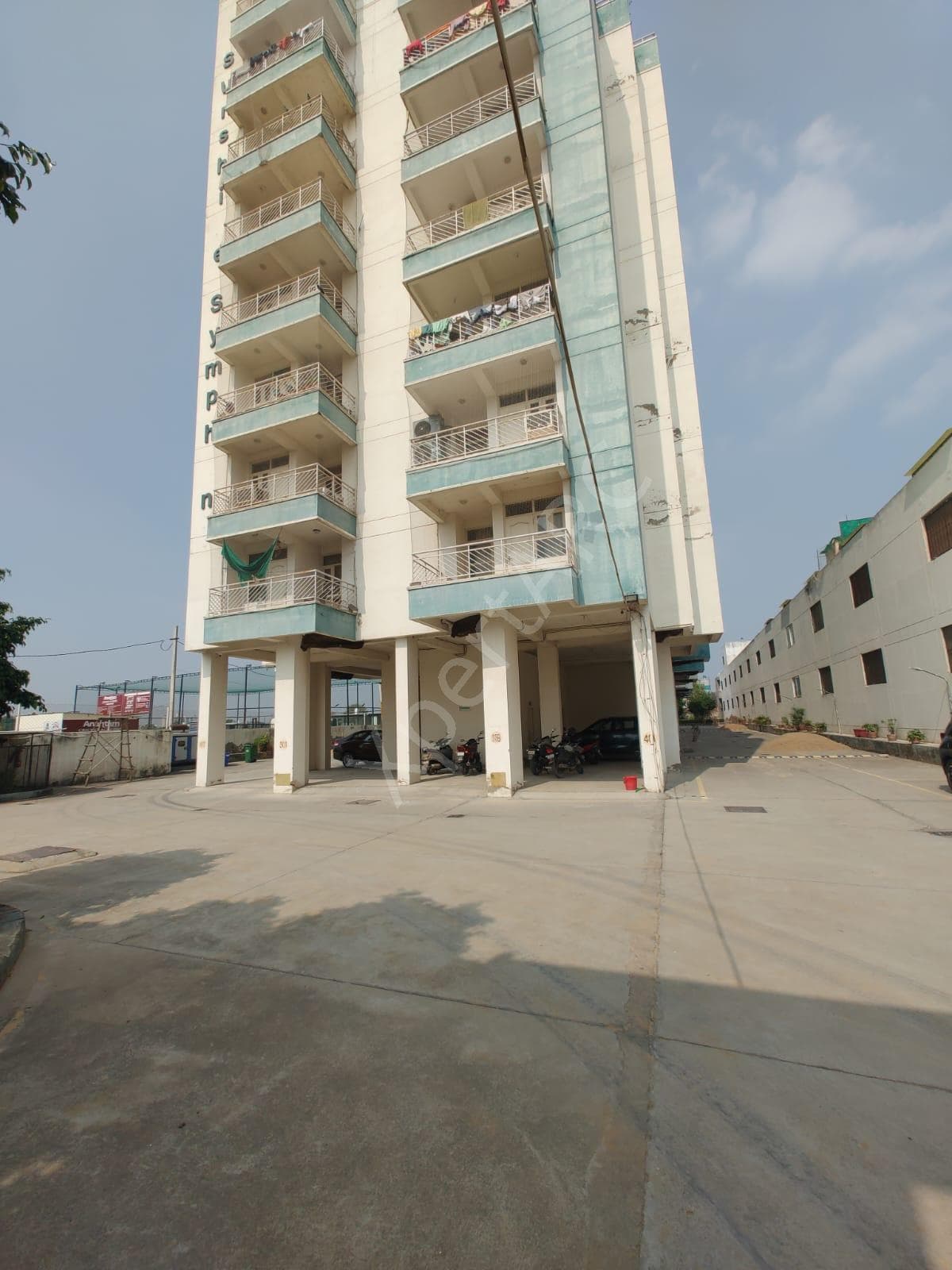 Property Photos 1