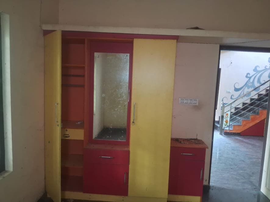 Property Photos 5