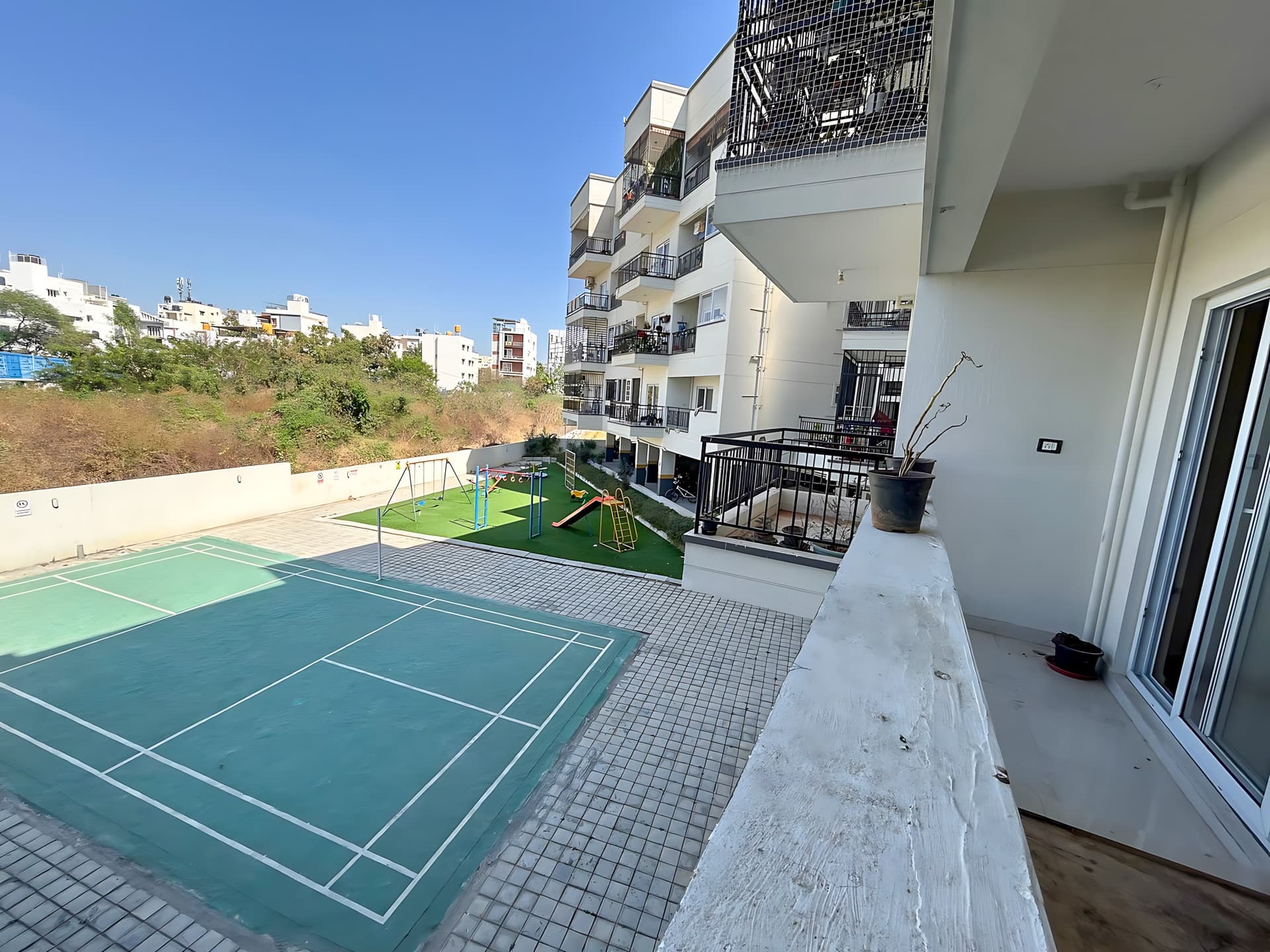 Property Photos 18