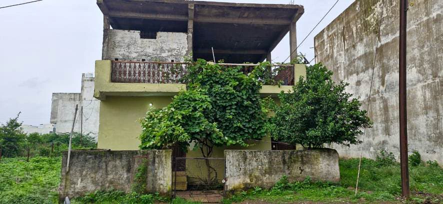 Property Photos 6