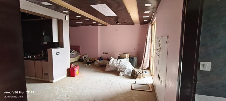 Property Photos 28