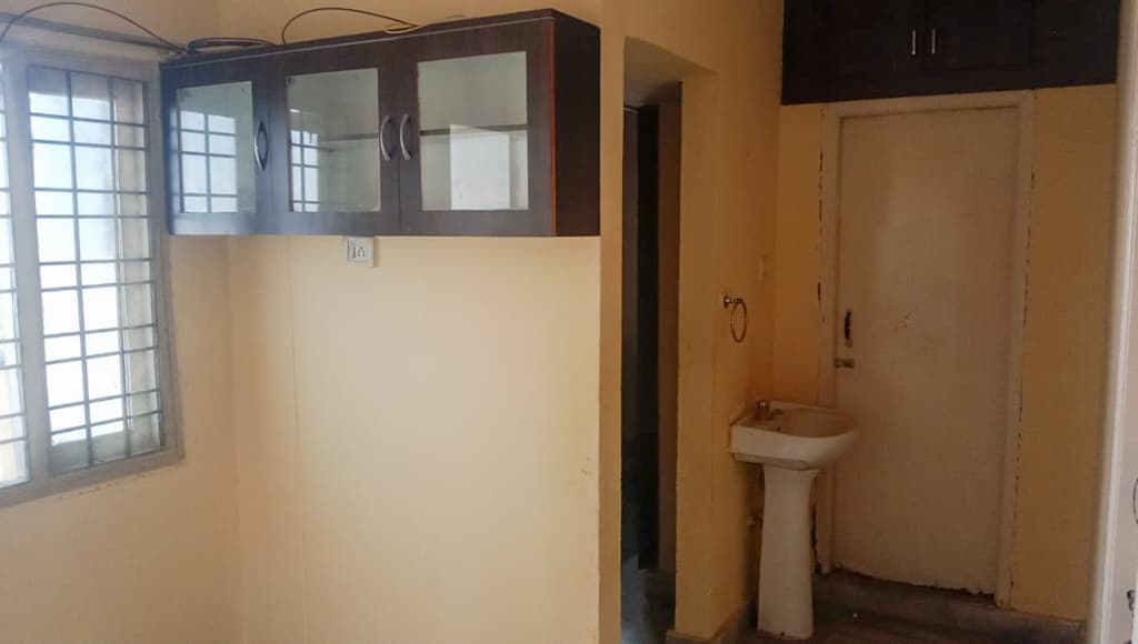 Property Photos 30