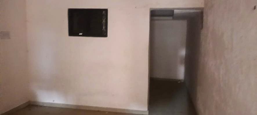 Property Photos 16